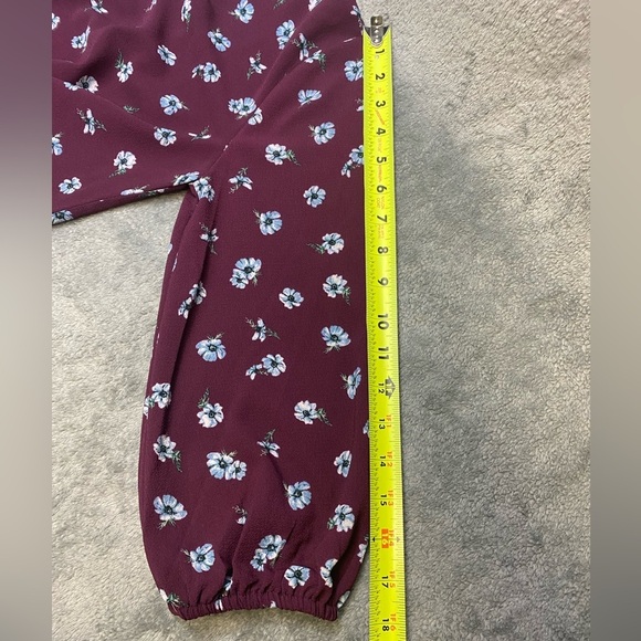 Pink Republic Plum Floral Knot Front Blouse - women’s size small - Picture 14 of 14